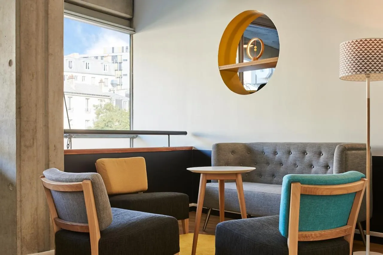 Adagio Access La Apartahotel 3*