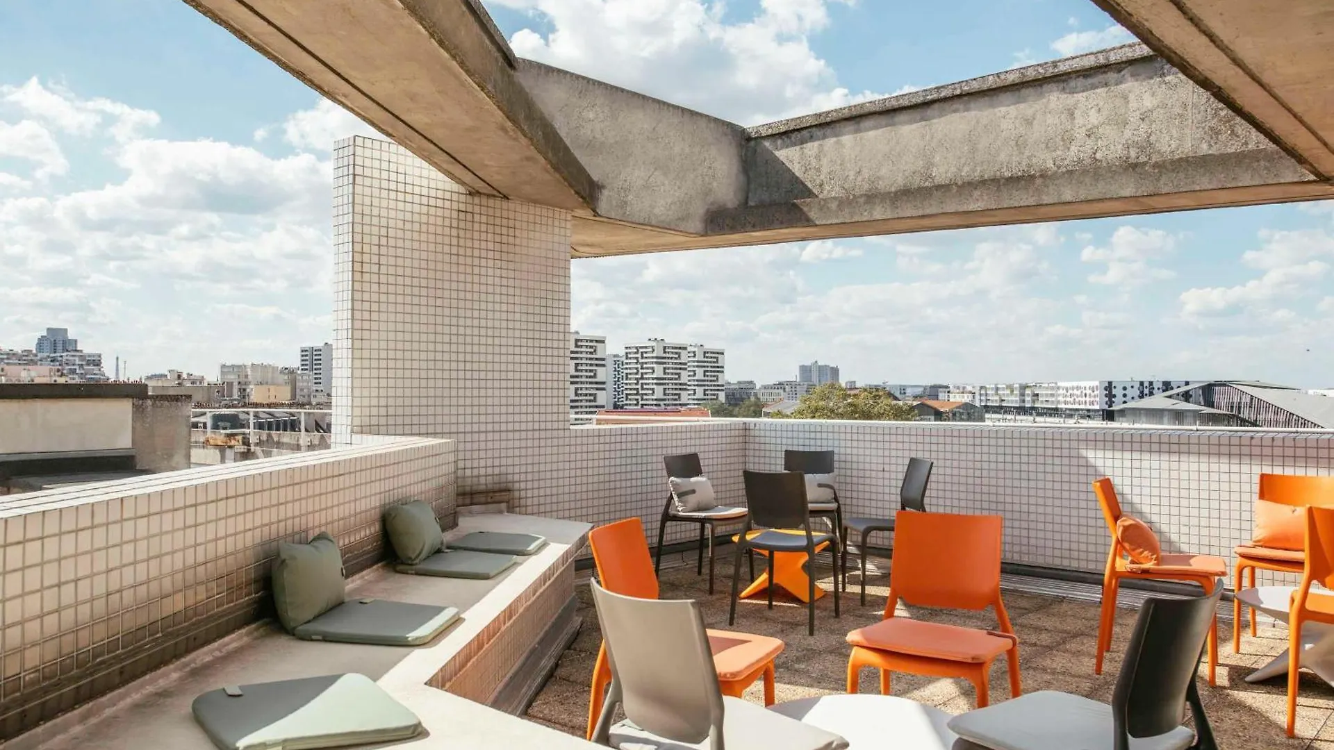Adagio Access La