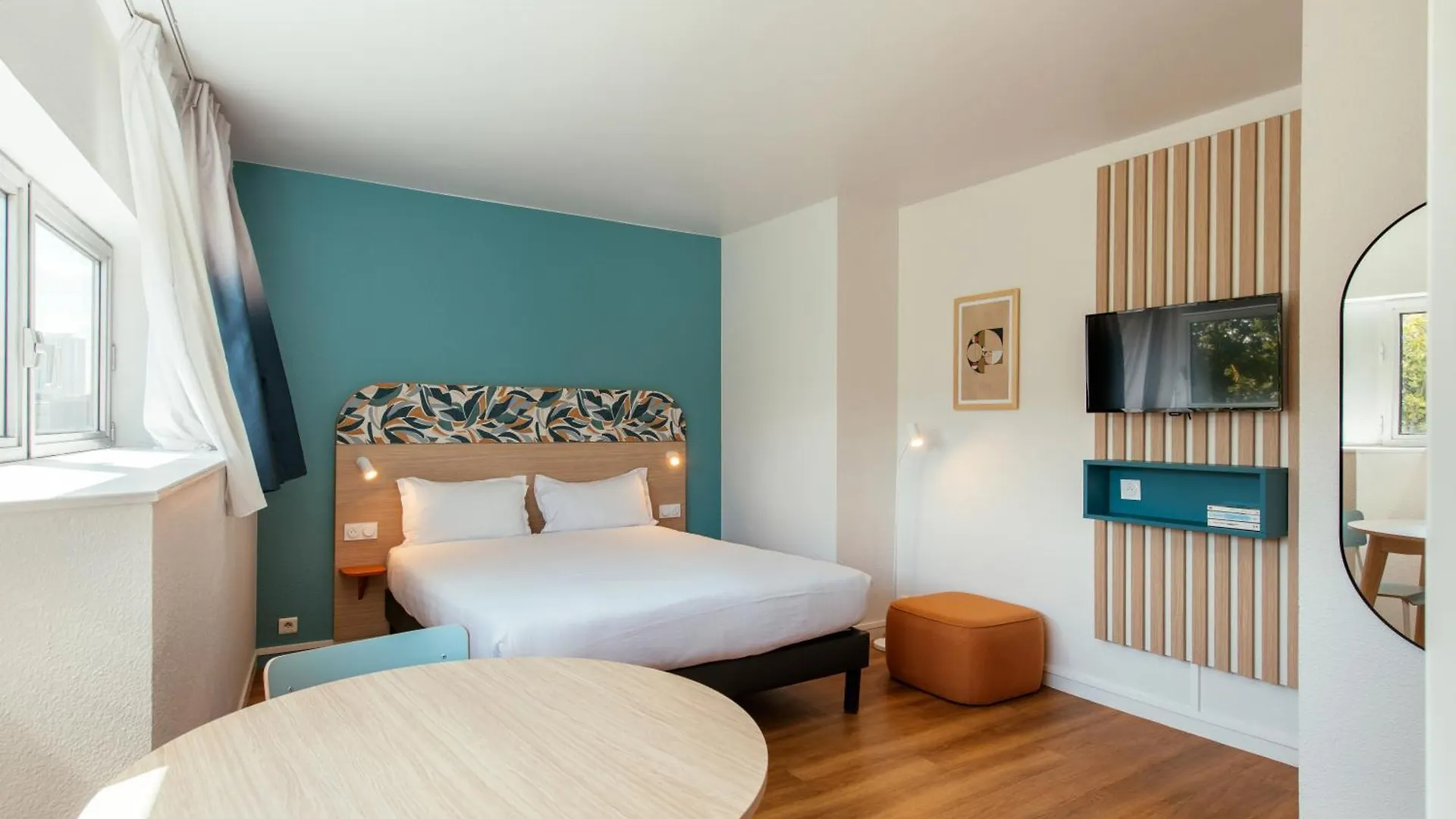 Adagio Access La Aparthotel 3*